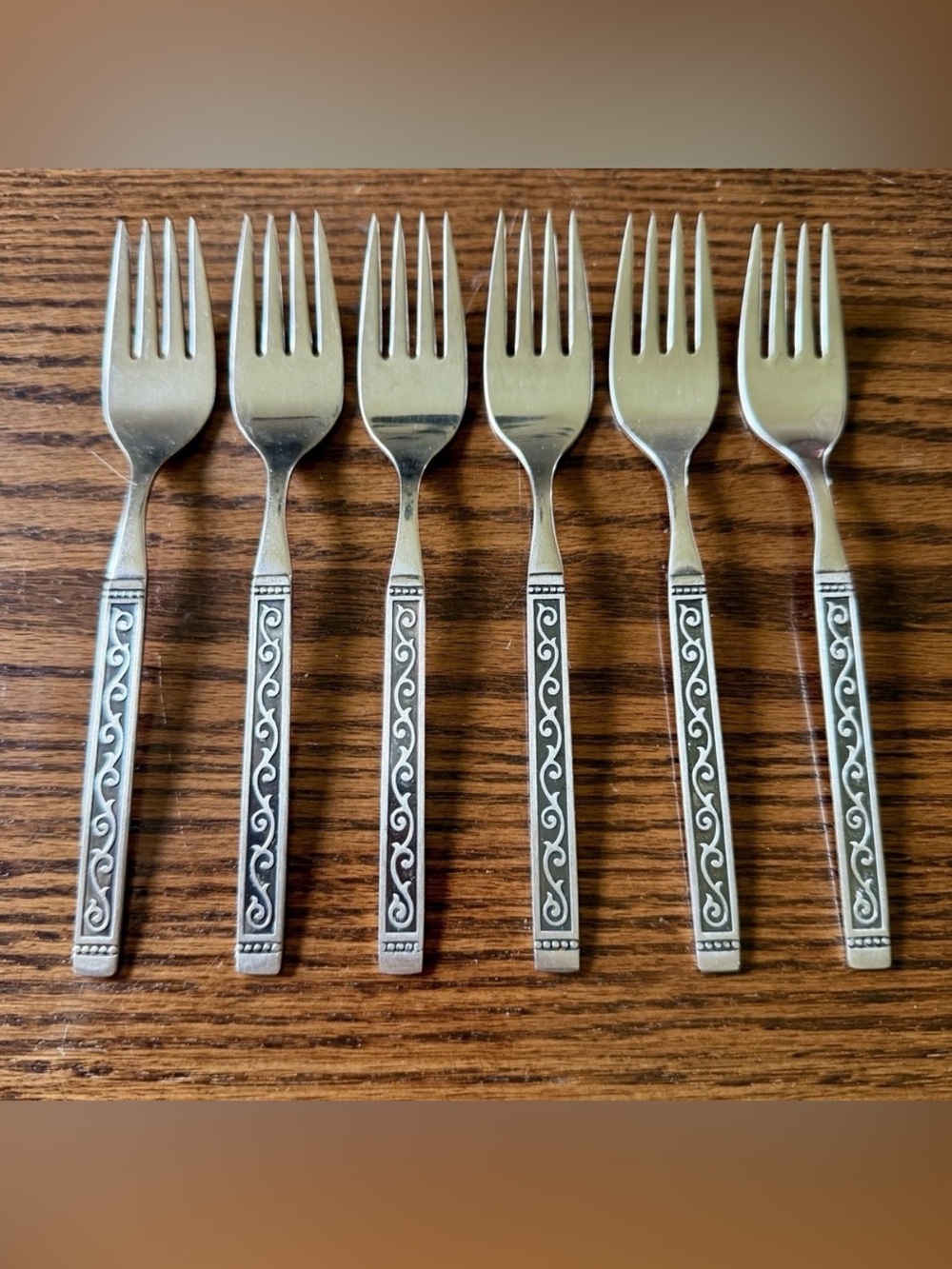 Vtg Oneida Spanish Court Stainless 1881 Rogers Salad Forks Set of 6